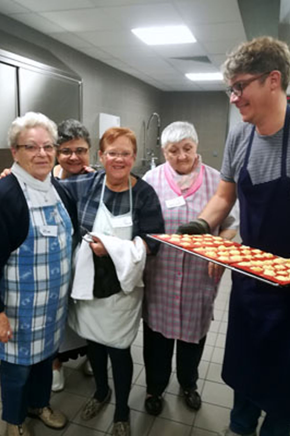 Mamies-Gâteaux-association-personnes-âgées-aide-pâtisserie-gâteau